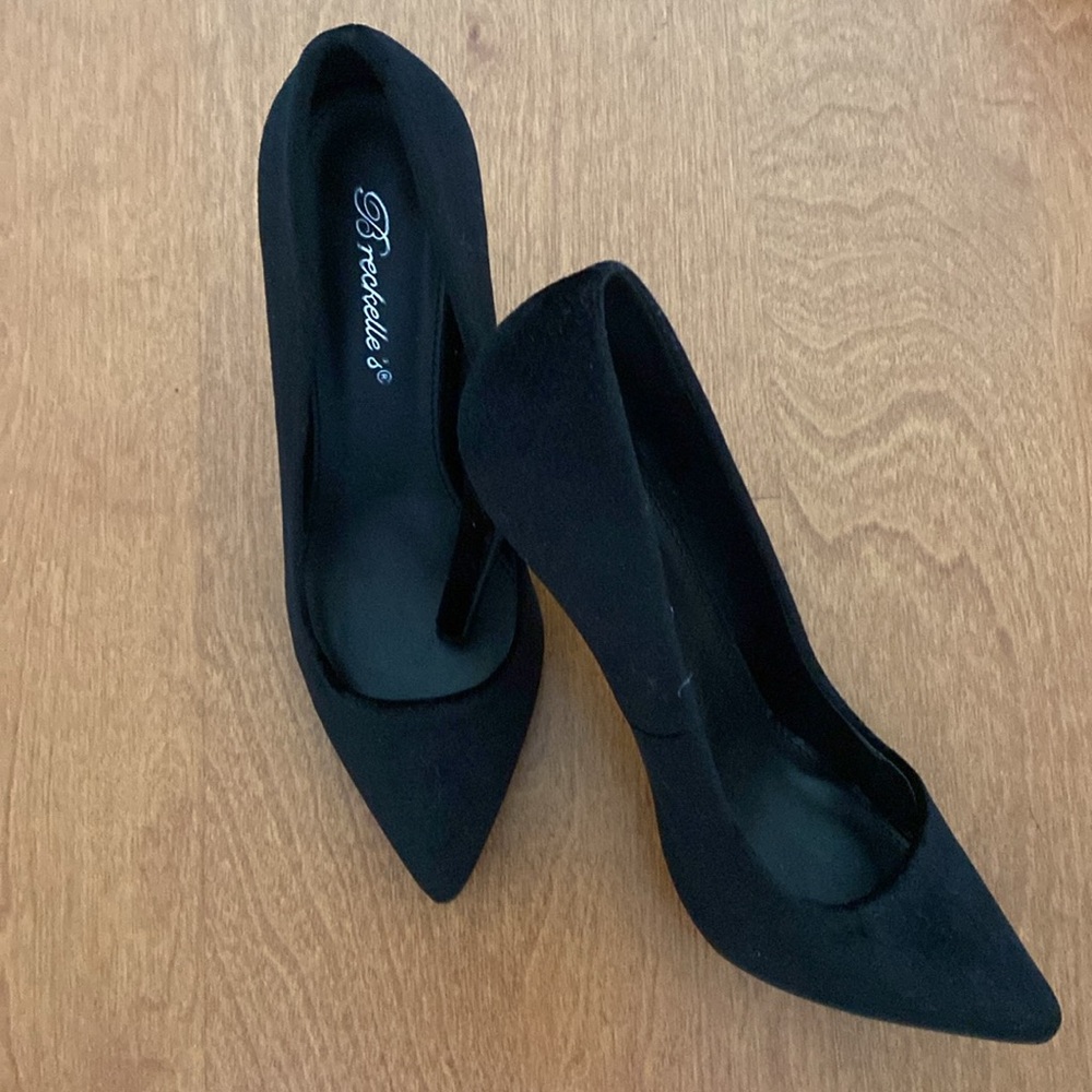 Breckelles Black Women’s Shoes, size 6,5